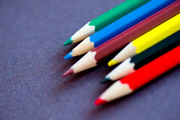 Kolorowe ołówki zbliżenie — Zdjęcie stockowe