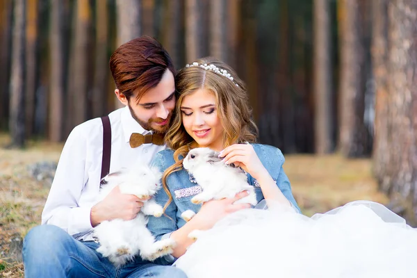 Mariage à la campagne dans les bois — Photo