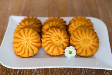 Tabaktaki kurabiyeler