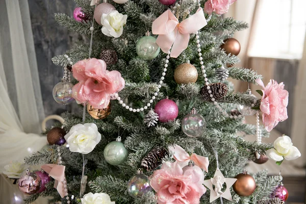 Interior de Año Nuevo y Navidad en color rosa — Foto de Stock