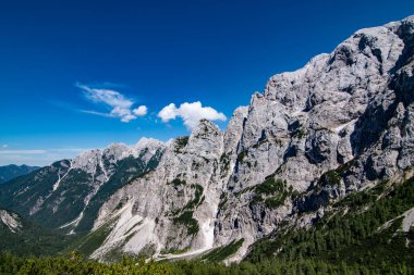 Vrsiç bakış açısı, Vrsiç geçişi, Slovenya ve Triglav ulusal parkına giderken panoramatik manzara