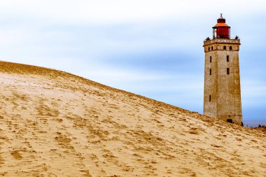 Kum tepelerindeki Rubjerg Knude deniz feneri, Kuzey denizi, Danimarka