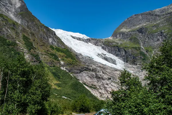 Briksdalsbreen Glacier v roce 2019, Národní park Jostedalsbreen, Norsko — Stock fotografie