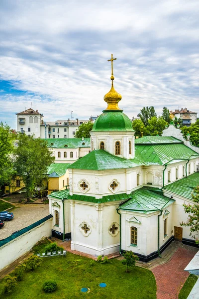 Una vecchia chiesa ortodossa . — Foto Stock