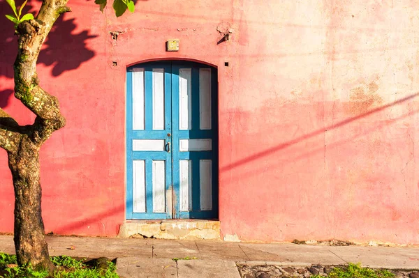 Suchitoto, Cuscatln, El Salvador kasabasının detayları.