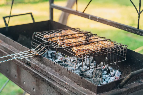 Raw Grilled Pieces Meat Barbecue Grill Cooked Charcoal Grill Cooking — Stock Photo, Image