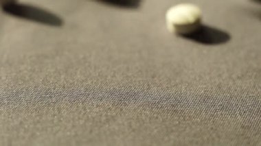 Beyaz selenyum destek hapları. 