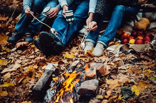 Paar camping — Stockfoto