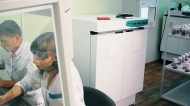 Biyoloji Laboratuvarı iş bitkileri tarım ile