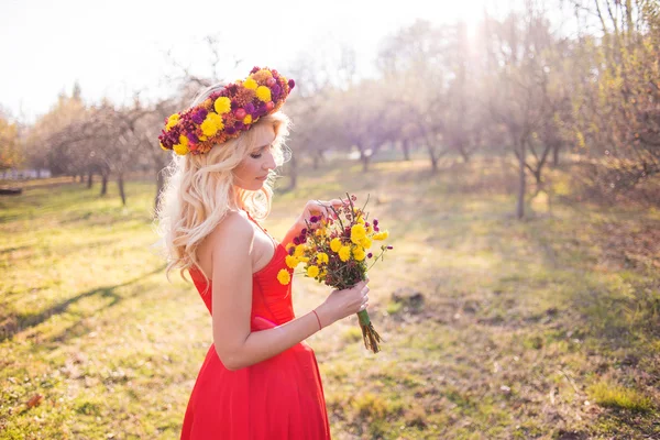 Portrait d'une fille dans une couronne — Photo