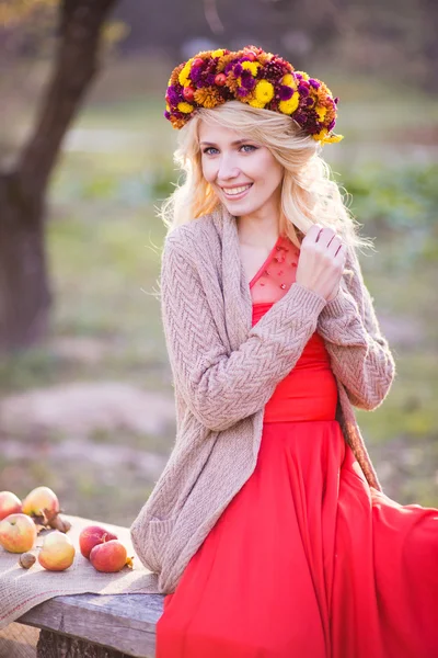 Portrait of a girl in a wreath — Stock Photo, Image