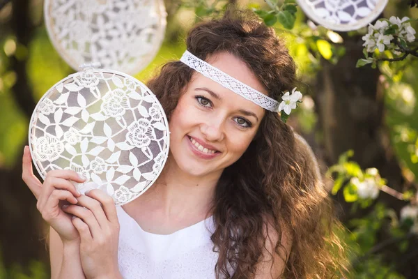 Hermosa chica primavera —  Fotos de Stock