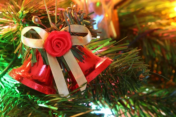 Noel süsleri - kırmızı çan — Stok fotoğraf