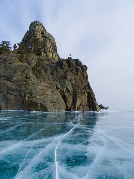 Klippa Peschanaya Bay Och Kristallis Sjön Baikal Vintern — Stockfoto