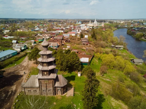 Vista Desde Dron Antigua Iglesia Madera Panorama Ciudad Torzhok Río —  Fotos de Stock