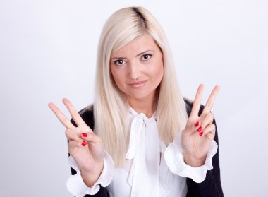 kadın barış üzerine beyaz izole el ile el hareketi 