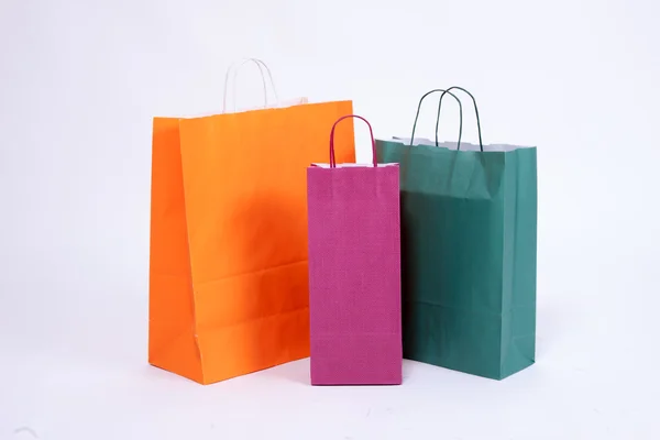 Papier shopping tassen — Stockfoto