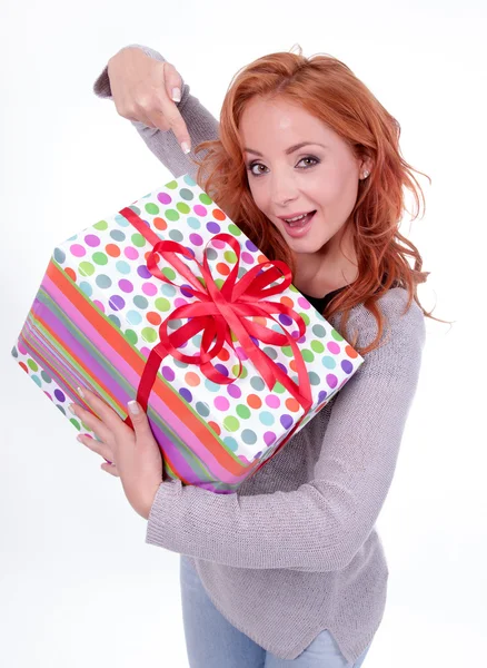 Woman holding gift box — Stock Photo, Image