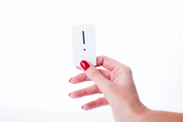 Mulher mão segurando um cartão branco — Fotografia de Stock