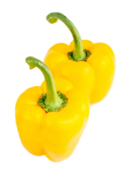 Peperoni gialli isolati su fondo bianco — Foto Stock