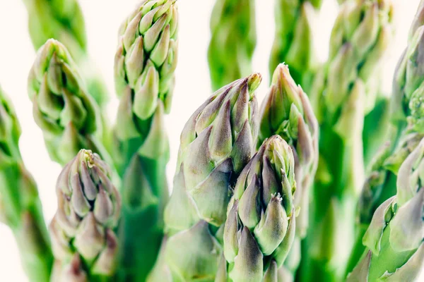 Un mucchio di asparagi verdi — Foto Stock