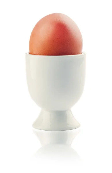 Löskokta ägg isolerad på vit — Stockfoto