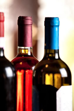 şarap şişeleri