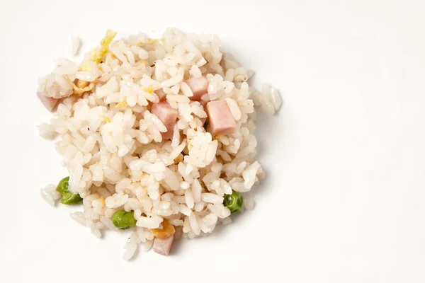 Arroz chinês com legumes e ovos — Fotografia de Stock