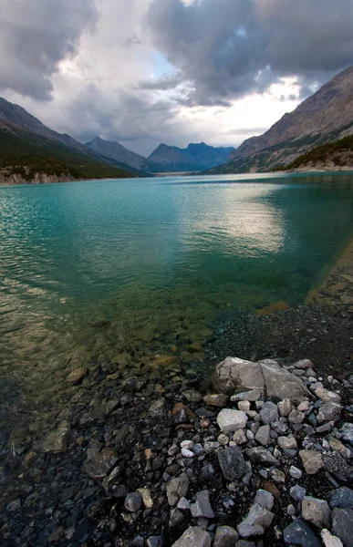 Alpine lake — Stock Photo, Image