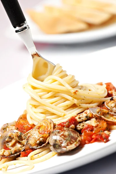 Gabel mit Spaghetti — Stockfoto