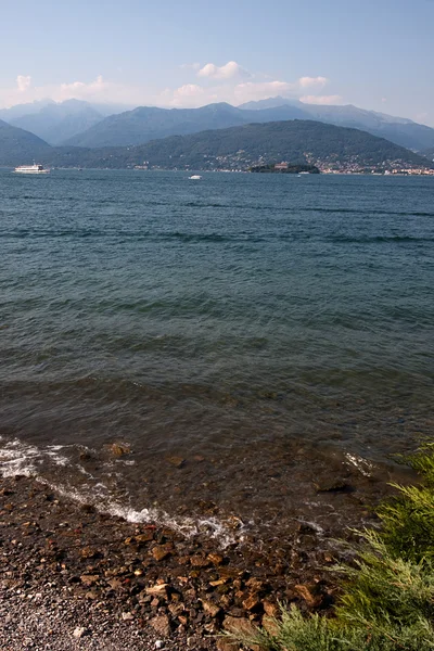 Lago Maggiore nel nord Italia — Foto Stock