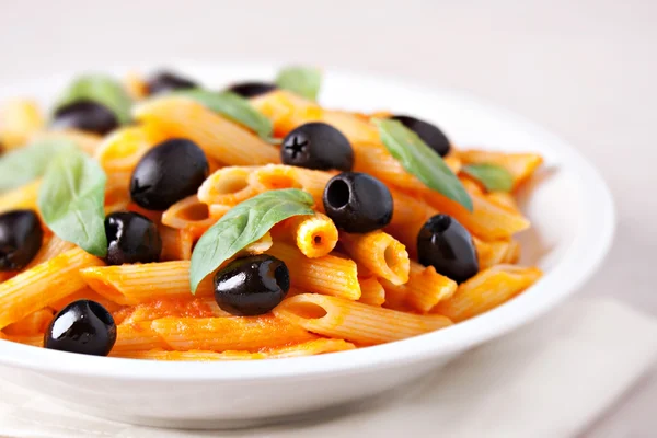 Pasta met tomatensaus — Stockfoto