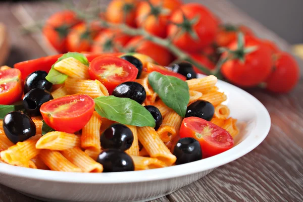 Pasta met tomatensaus — Stockfoto