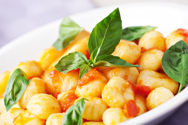 Gnocchi with tomato mozzarella — Stock Photo, Image