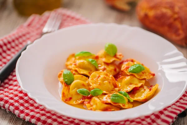 Ravioli with tomato sauce — Stock Photo, Image