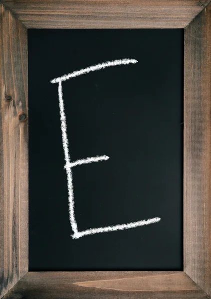 Letter e on  board — Stock Photo, Image