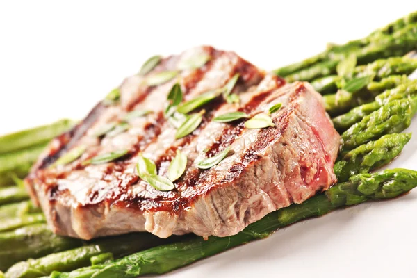 Fillet of beef with asparagus — Stock Photo, Image