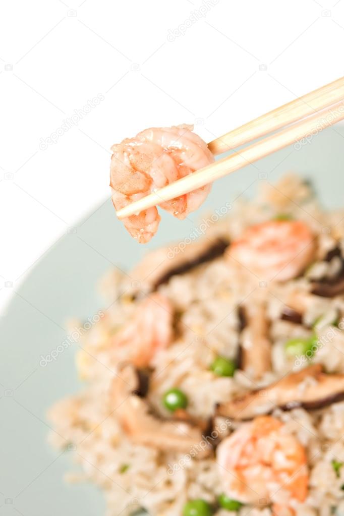 Chinese rice with shrimp and mushrooms — Stock Photo © svariophoto