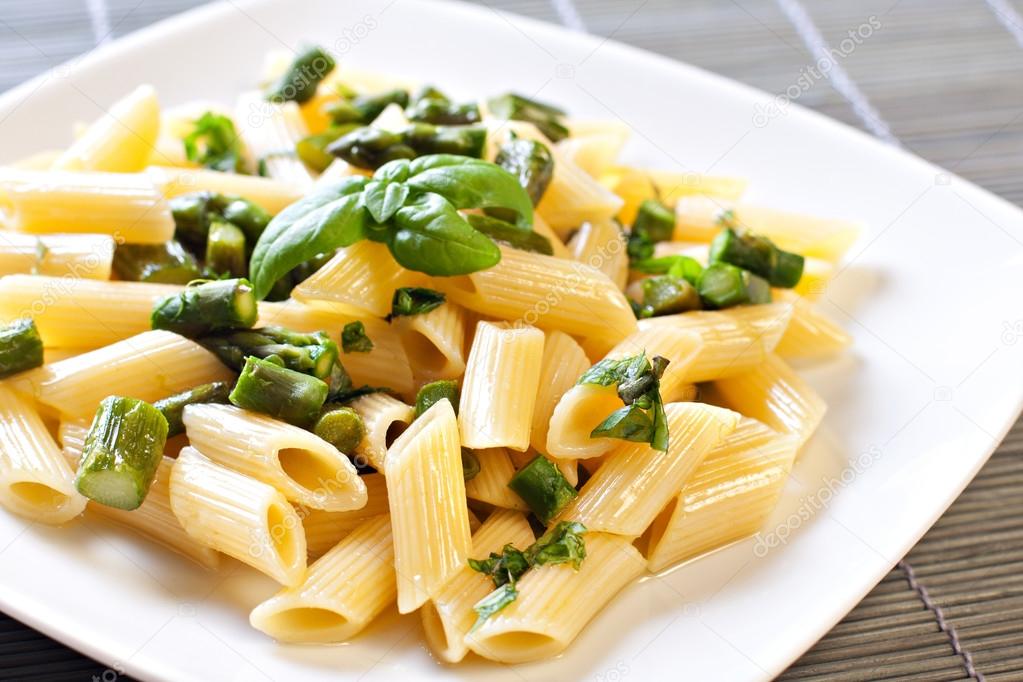 Pasta with Asparagus on plate