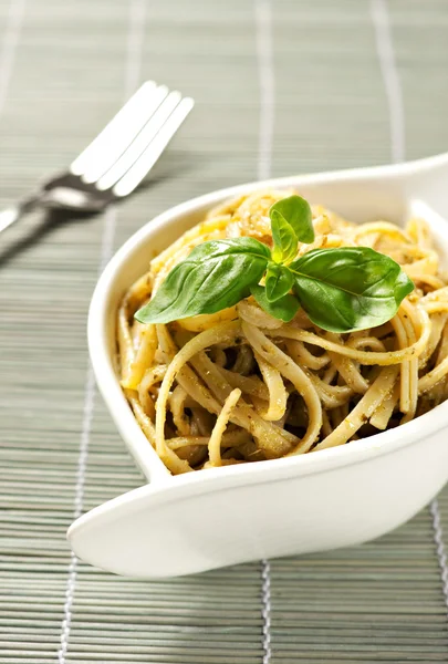 Spaghetti al pesto — Foto Stock