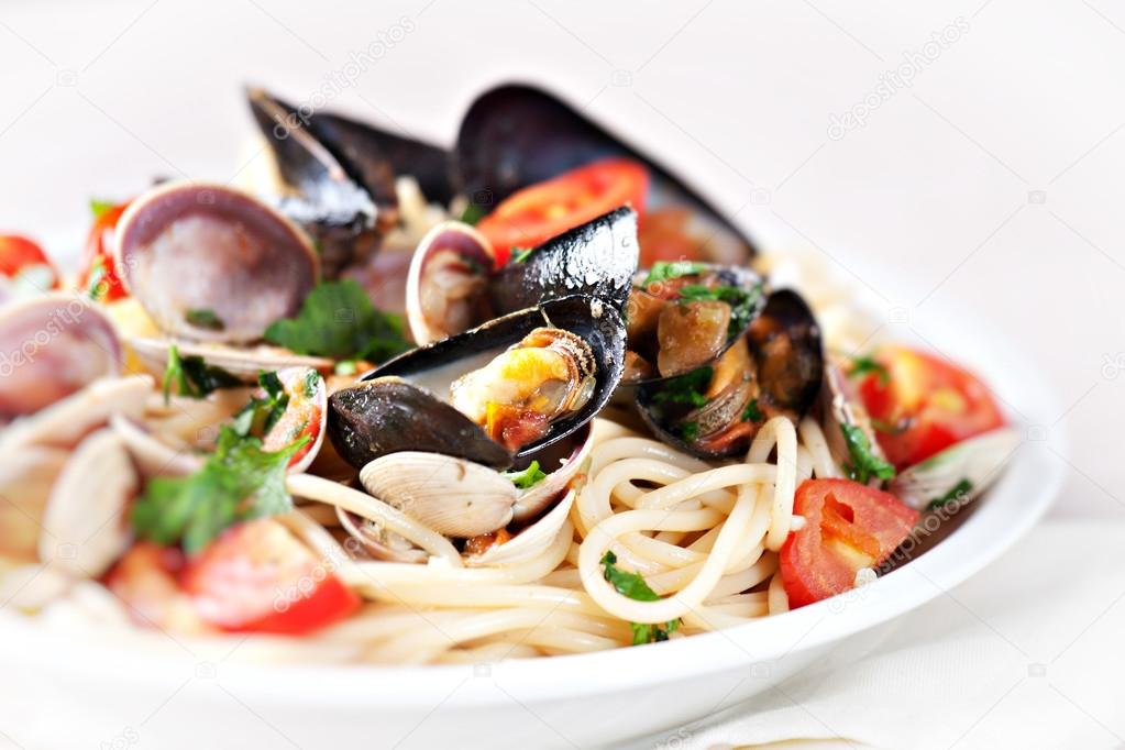 Seafood spaghetti on the plate