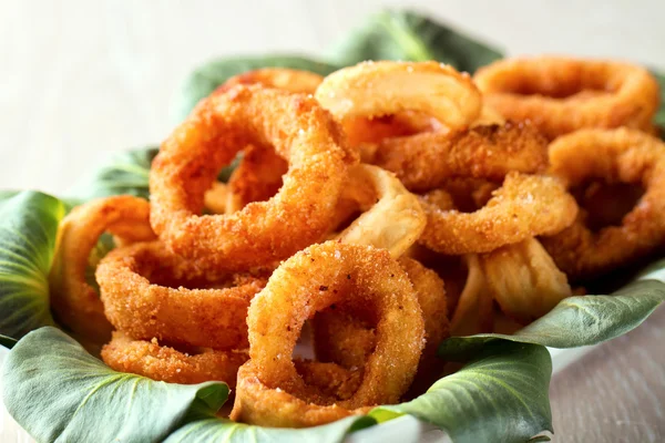 Calamares e camarões fritos — Fotografia de Stock