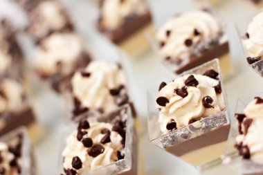 Çikolatalı ve vanilyalı kek