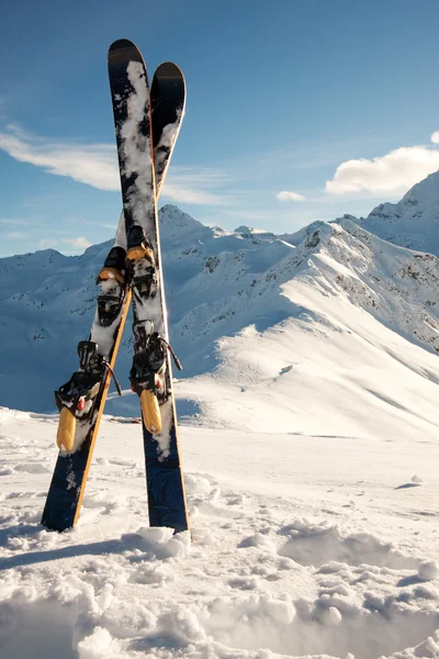 Hóban hegyek Ski — Stock Fotó