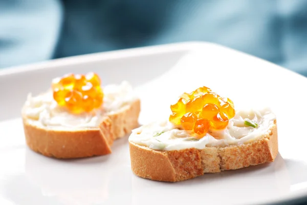 Canapés de caviar crujiente — Foto de Stock