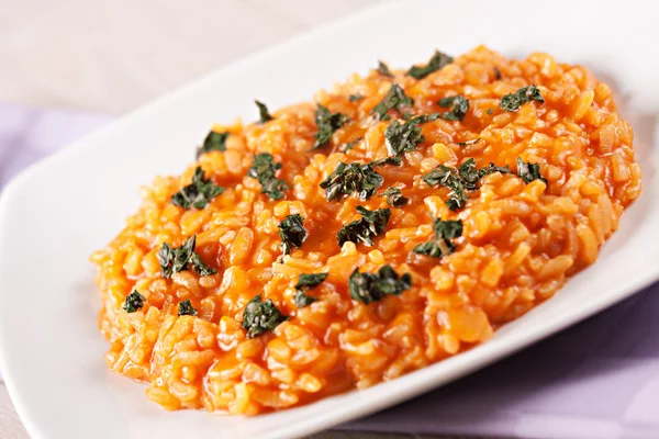 Färskt Risotto med tomater — Stockfoto