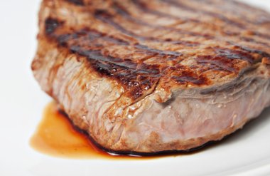 Sulu biftek pişmiş