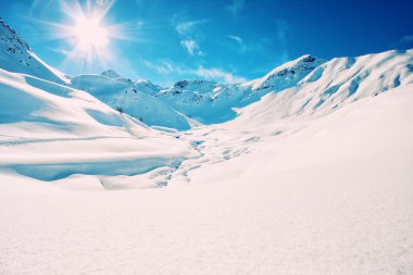 Kışın İtalyan Alpleri