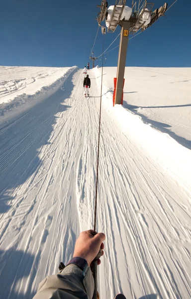 Skilift in den Bergen — Stockfoto