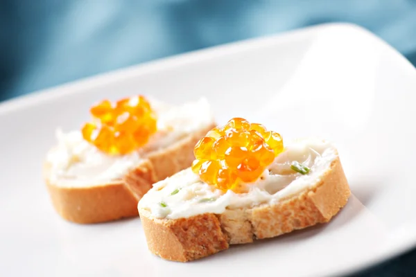 Croccanti tartine di caviale — Foto Stock